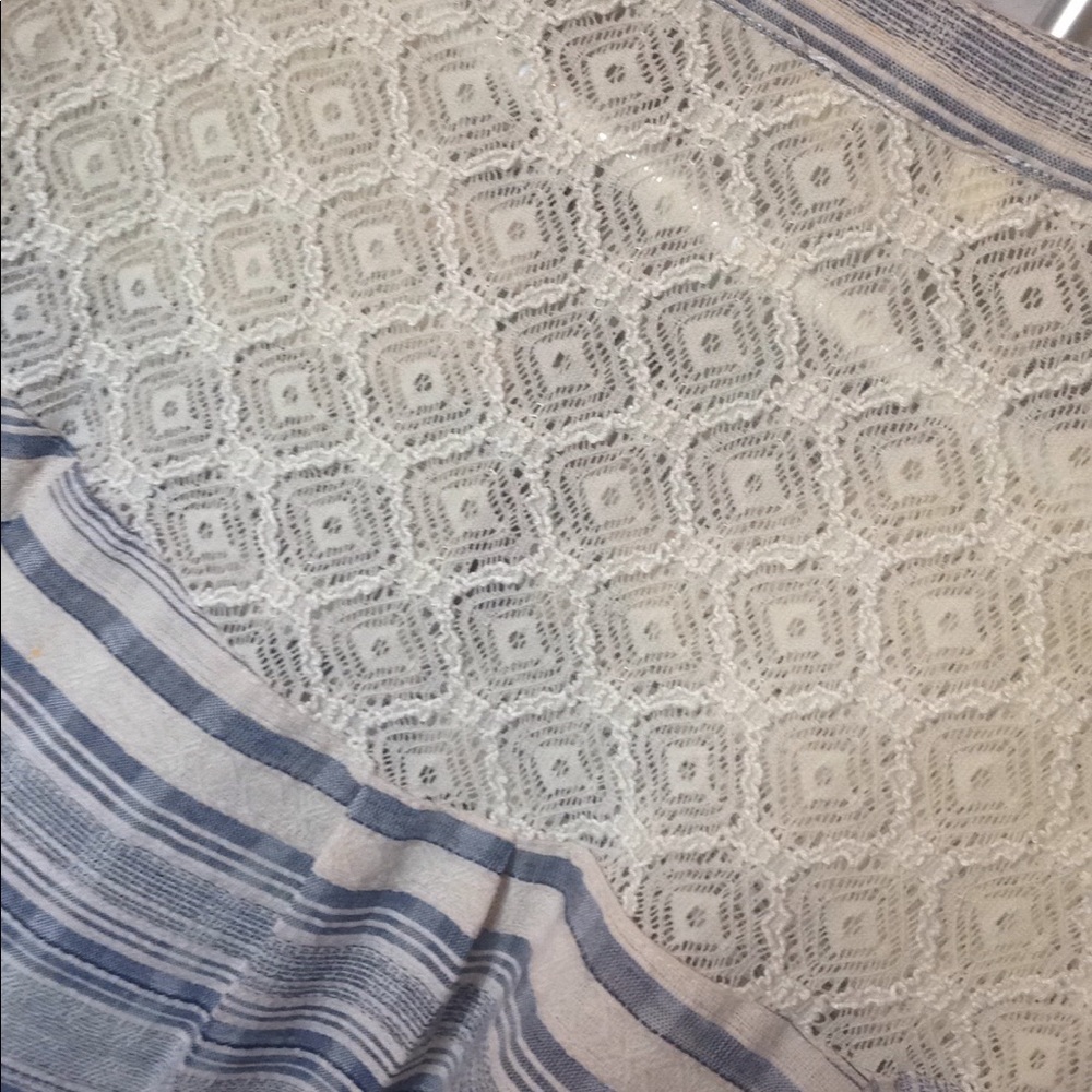 Tunic - Picture 6 of 7